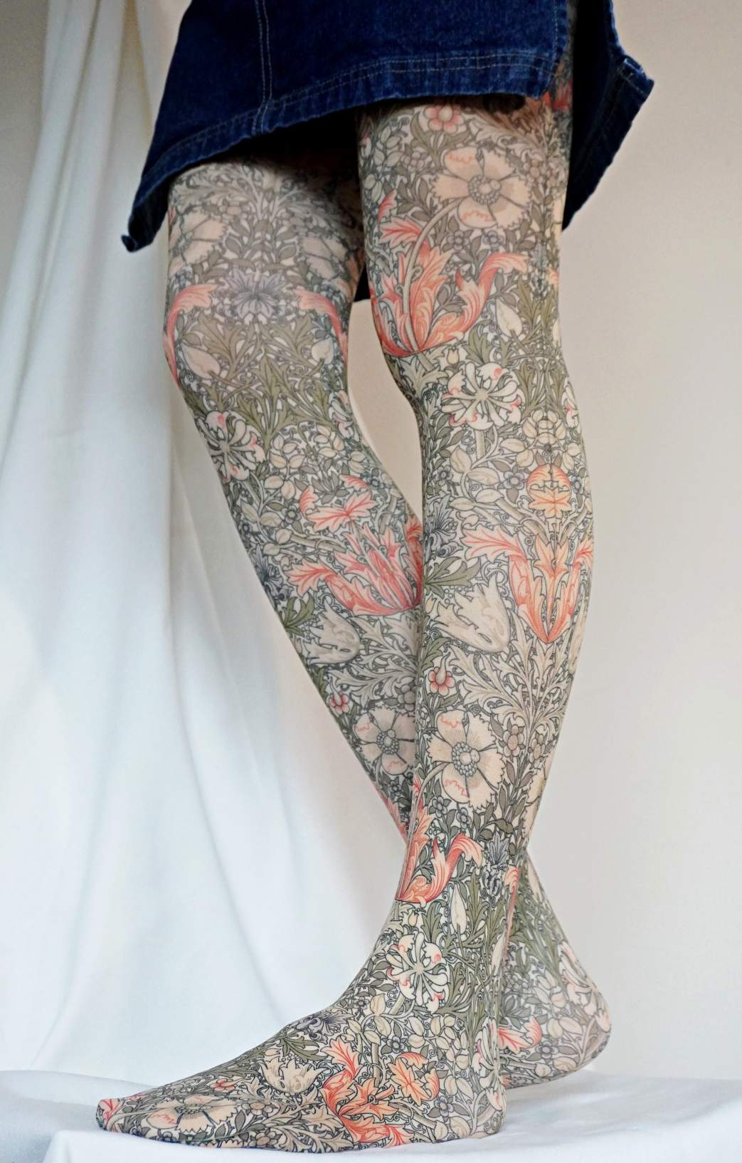 6382 print tights 84