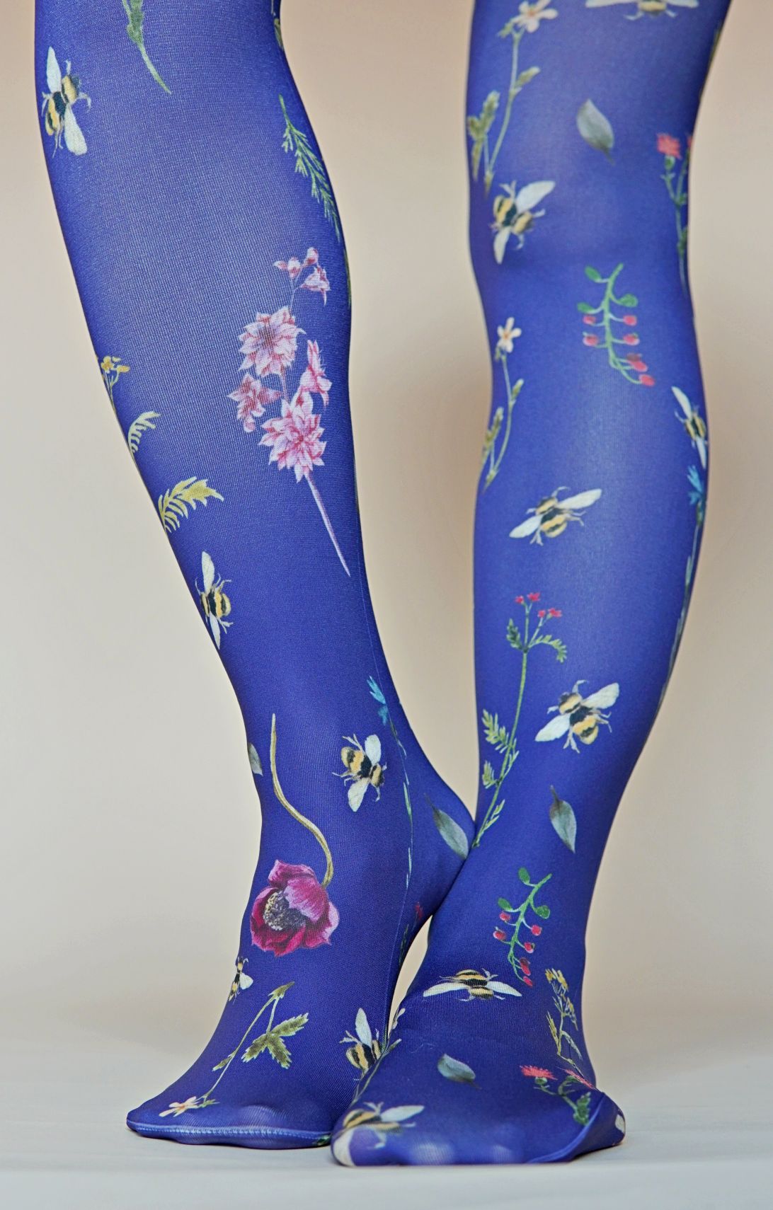 6443 print tights526