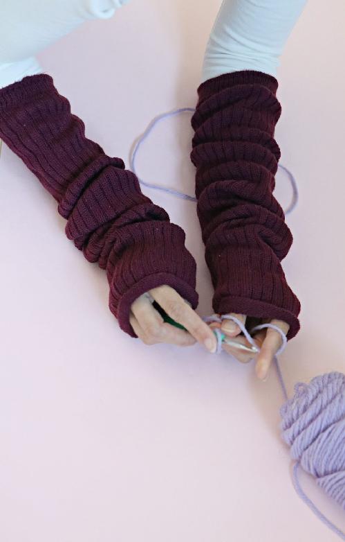 1856  41armwarmer