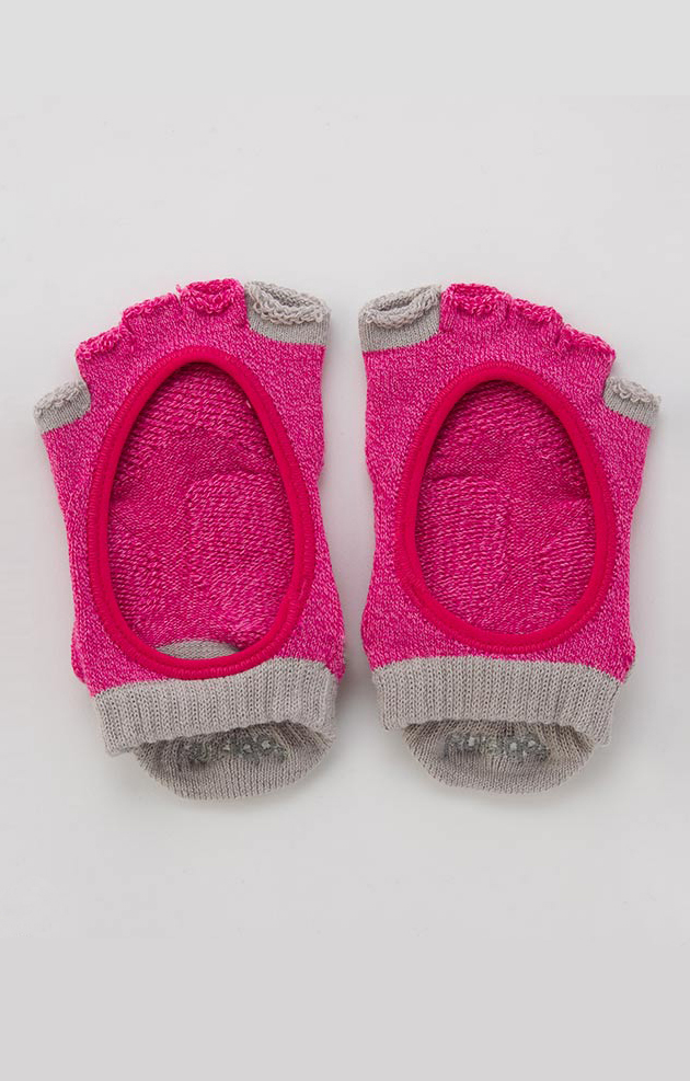 4447 pink yoga toe grip socks pilates