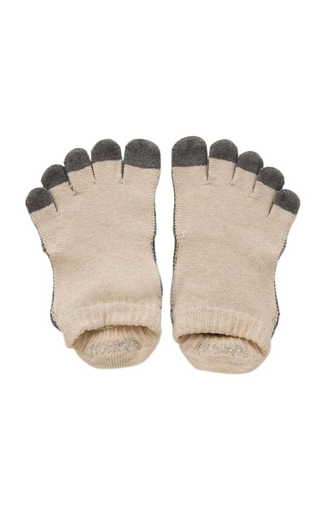 5193 blackwhite organic cotton grip toe yoga socks toesox