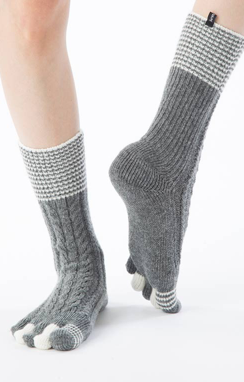 5577 cable wool toe socks holiday gift christmas