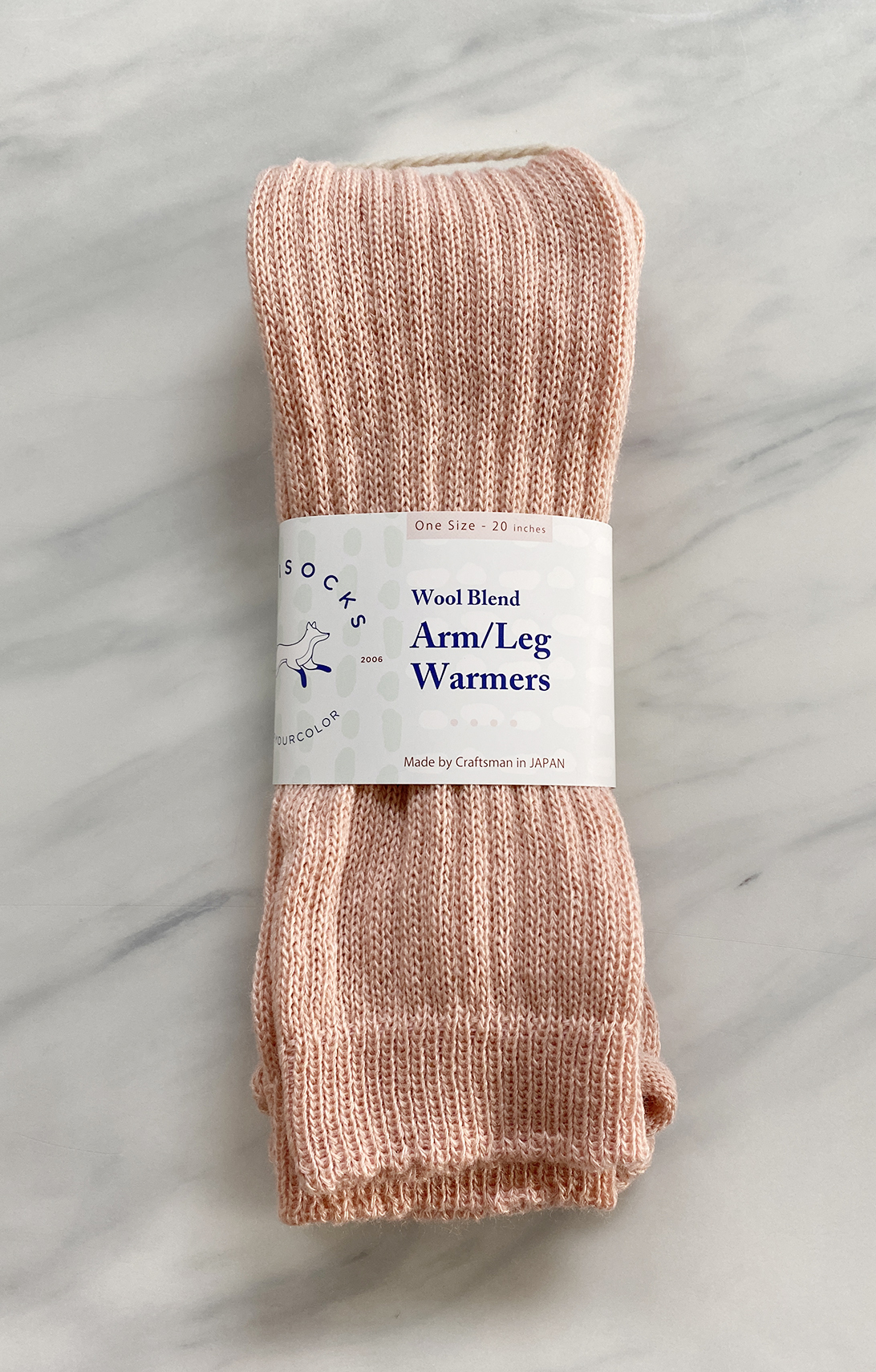 5646 light pink leg warmers wool